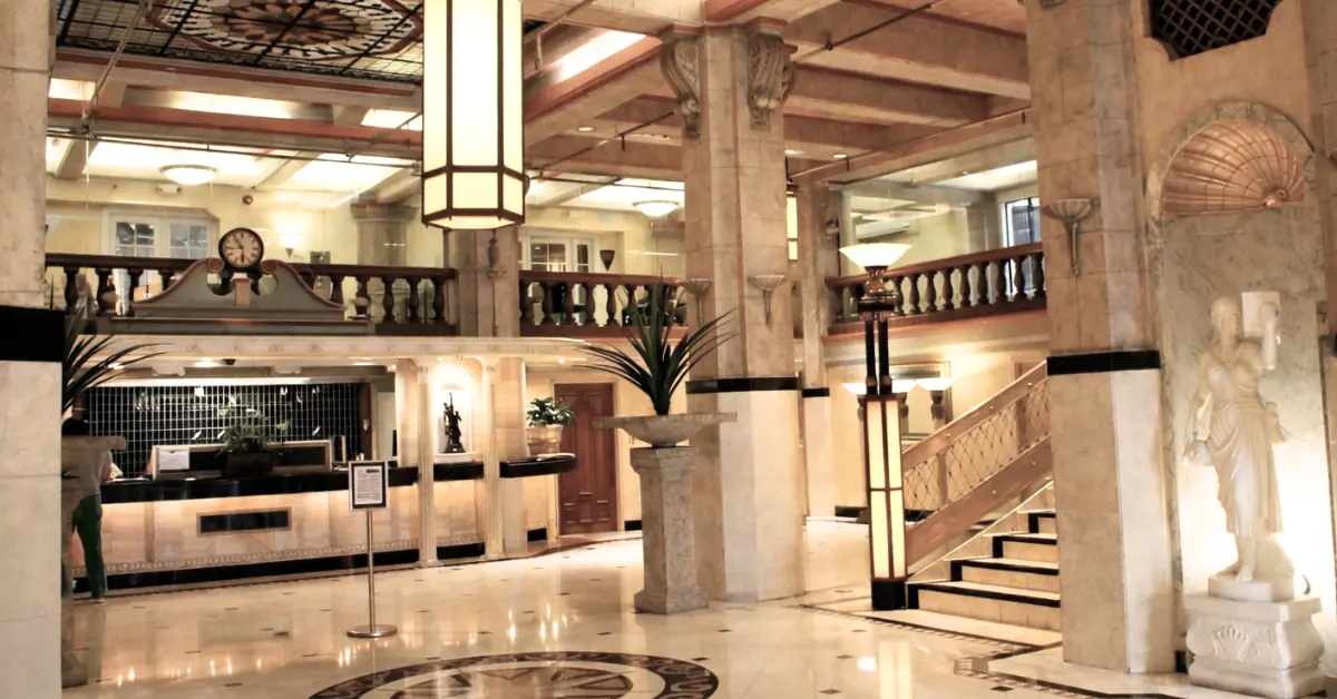 Hotel Cecil w Los Angeles - Lobby i recepcja