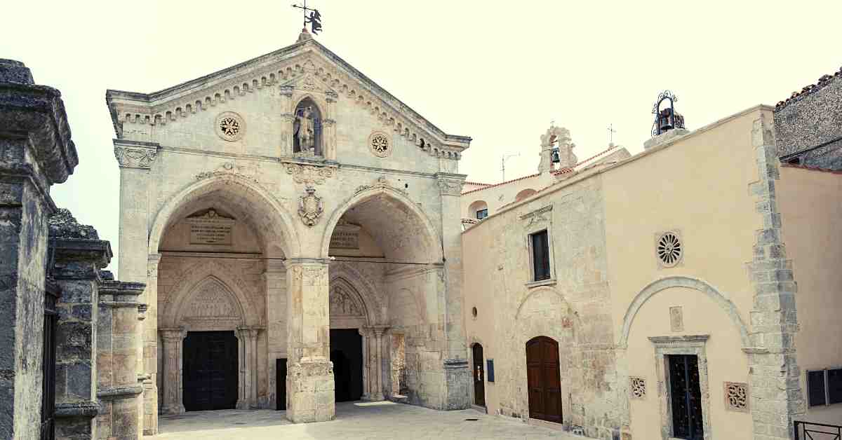 Sanktuarium św. Michała Archanioła w Monte Sant’Angelo