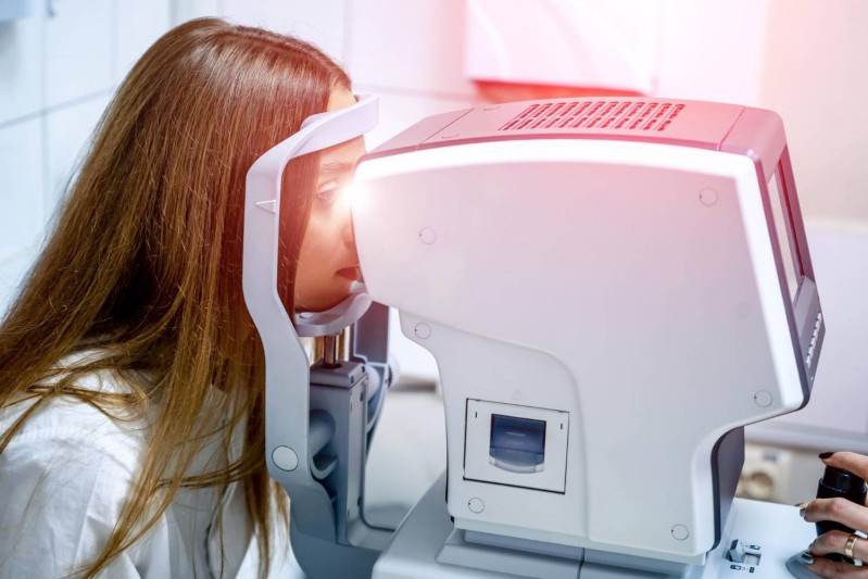 Na czym polega laserowa korekcja wzroku
