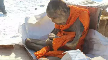 Odnaleziono mnicha w stanie głębokiej medytacji