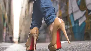 Wysokie obcasy - Jak wpływają na zdrowie?