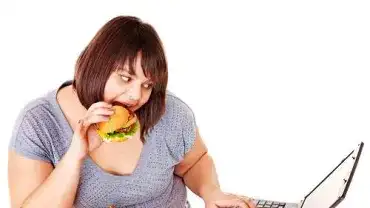 Śmieciowe jedzenie niszczy zdrowie