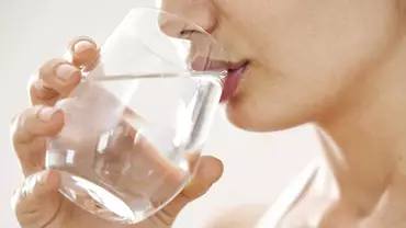 Ile wody powinno się pijać?