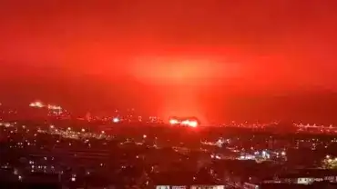 Czerwone niebo nad Chinami