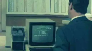 Tajemnicze wiadomości z przeszłości dowodem na podróże w czasie?