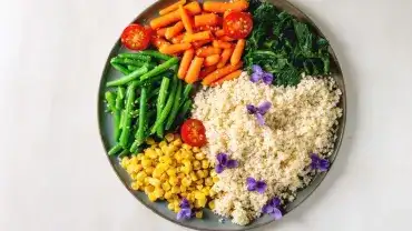 Talerz z daniem warzywnym