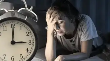 Budzenie się w nocy, zawsze o tej samej godzinie