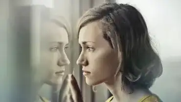 Derealizacja, depersonalizacja - Dlaczego tak wiele osób tego doświadcza?