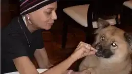 Anita Moorjani w trakcie ciężkiej choroby