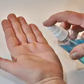 Środki do dezynfekcji rąk domowej roboty
