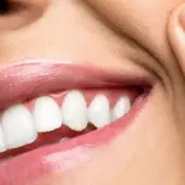 Białe zęby - Piękny i zdrowy uśmiech